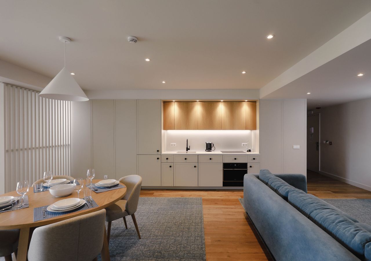 premium apartment, 2 bedrooms | living area | flat-screen tv