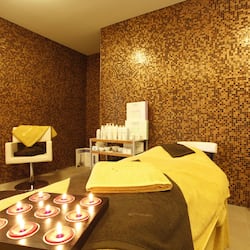 Sauna, steam room, Turkish bath/hammam, body treatments