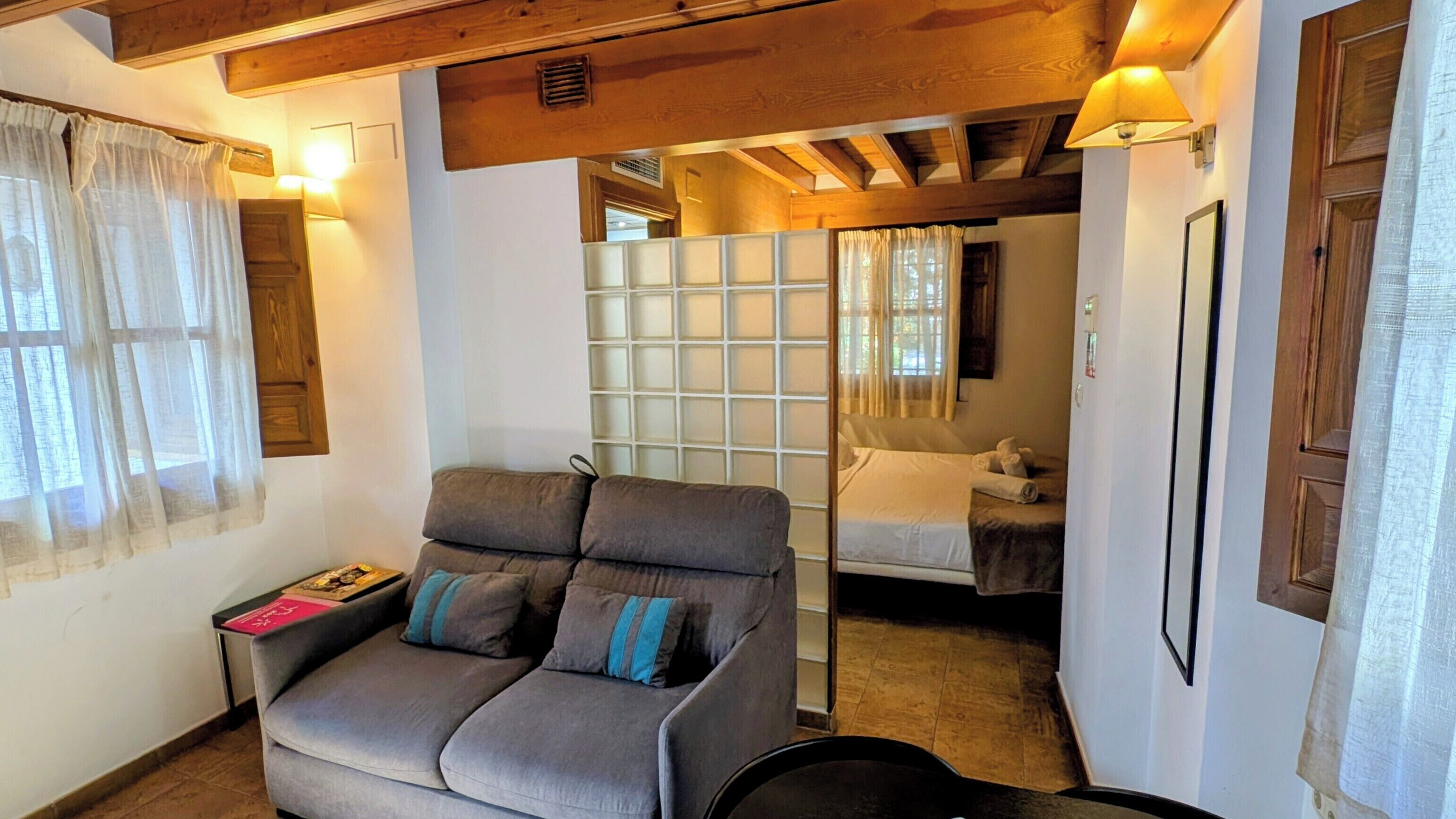 Executive Studio | Down comforters, in-room safe, laptop workspace, blackout drapes