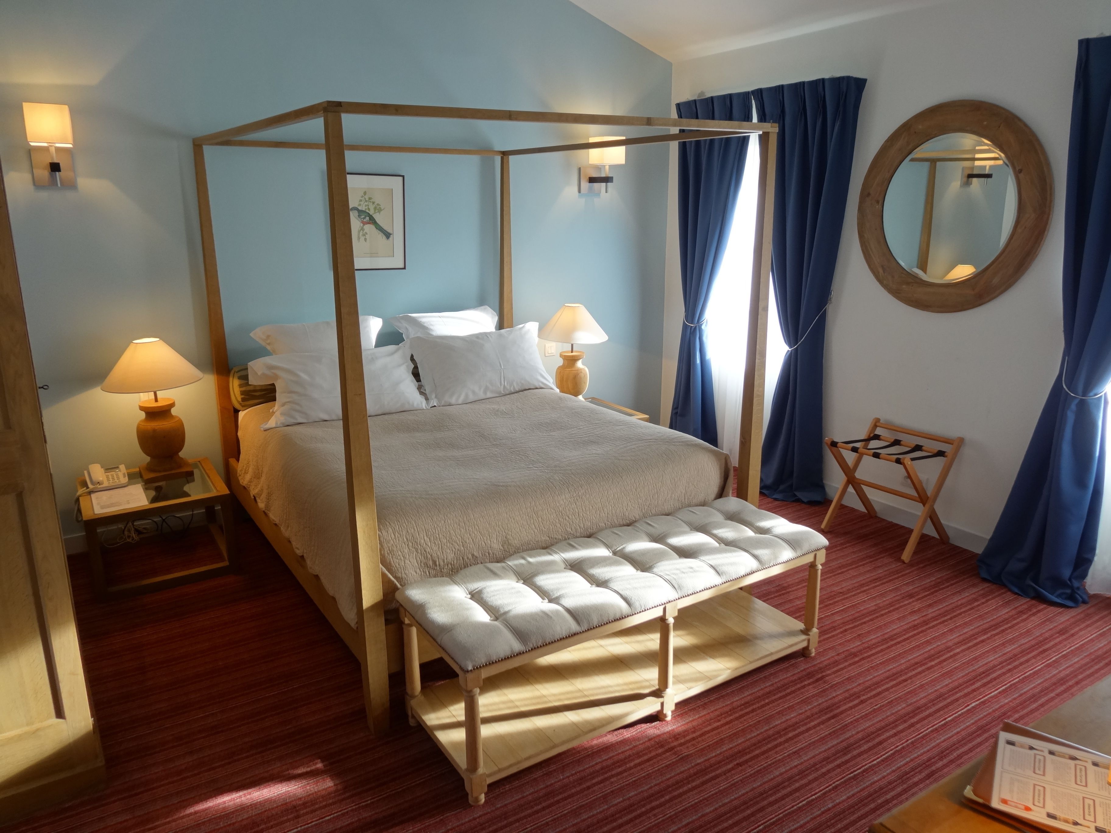 standard double room | minibar, in-room safe, desk, free wifi