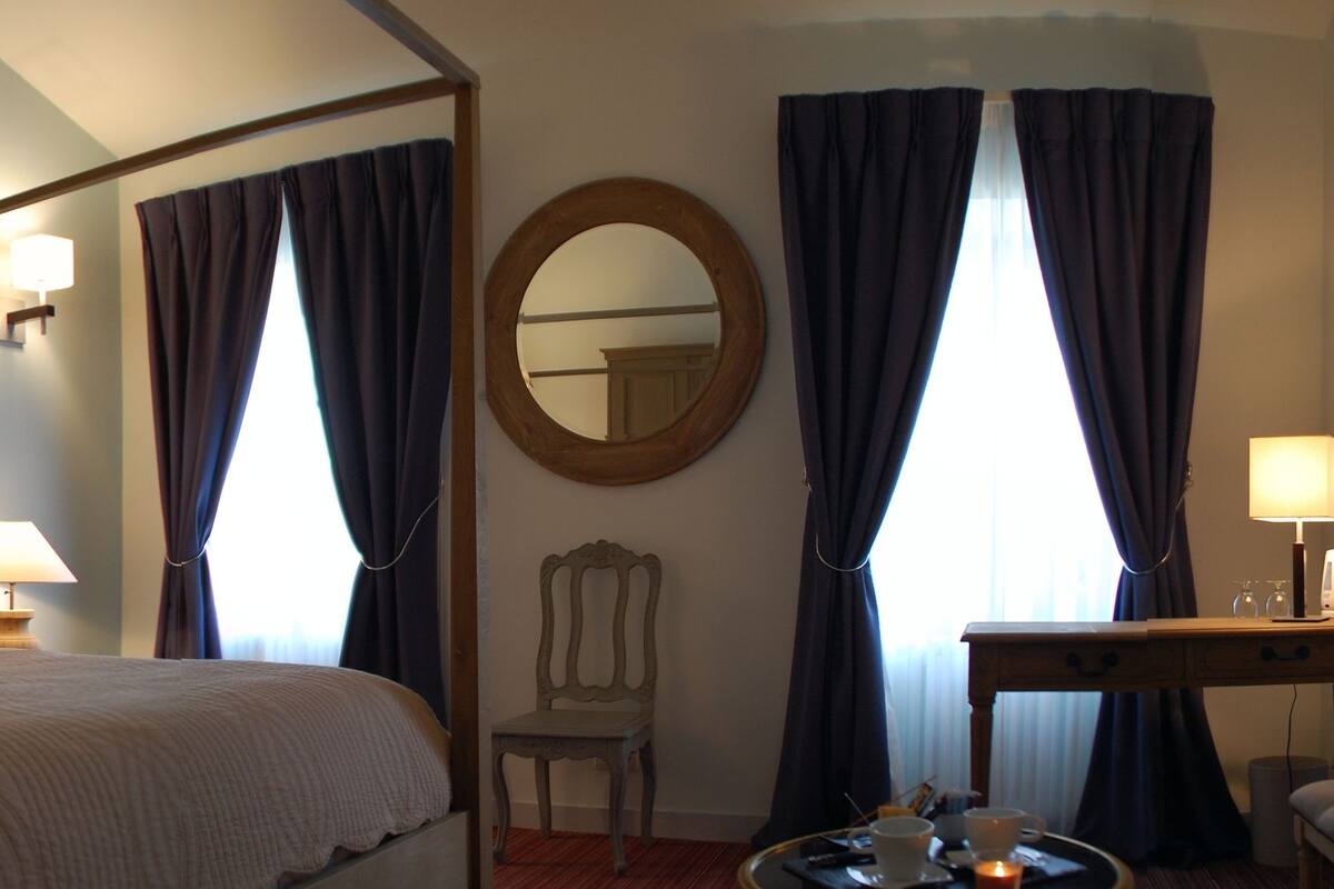 Standard Double Room | Minibar, in-room safe, desk, free WiFi
