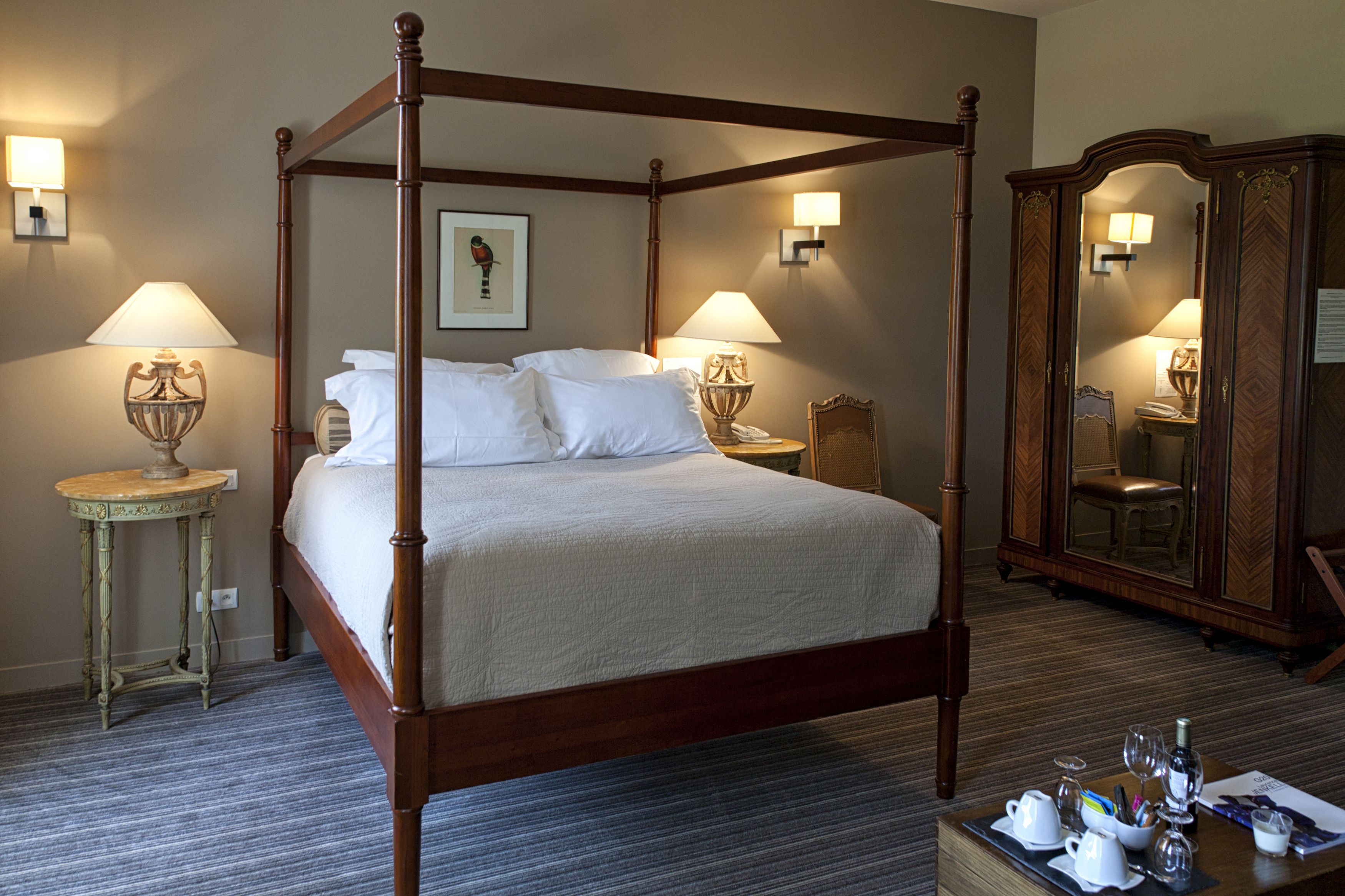 superior room | minibar, in-room safe, desk, free wifi