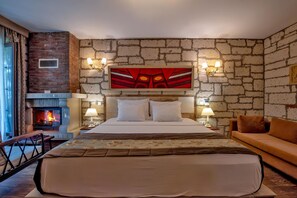 Superior - Jakuzi, Somine | Premium bedding, desk, laptop workspace, soundproofing - Wineport Lodge Agva (Sile)