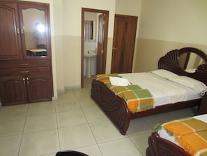 Chambre avec lits jumeaux