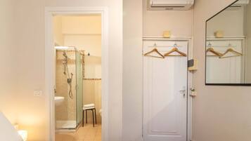 City Room, 1 Double Bed, Private Bathroom, City View | Iron/ironing board, free WiFi, bed sheets