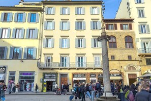 Front of property - Duomo View B&B (Florence)