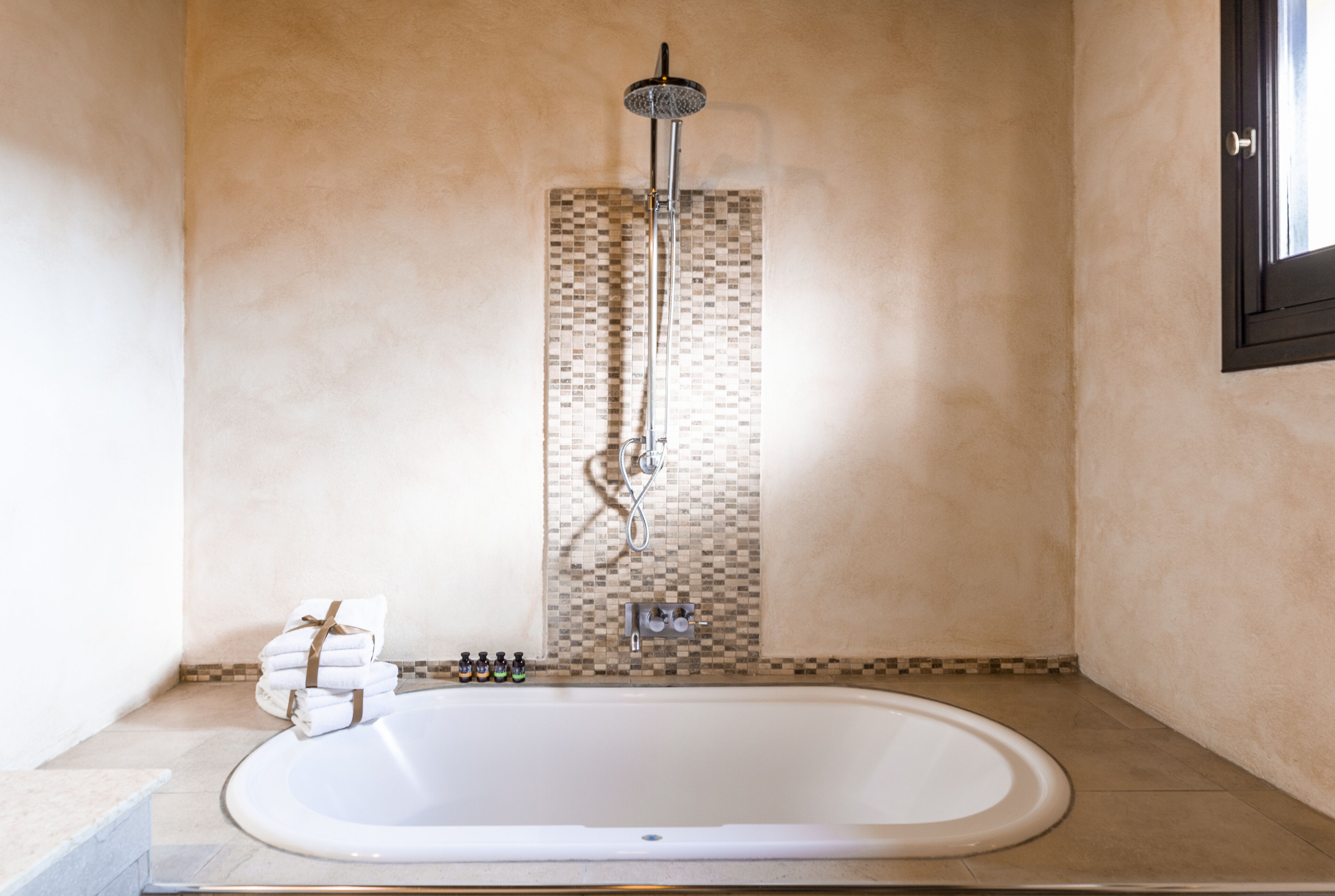 suite (grand master) | in-room safe, soundproofing, iron/ironing board, free wifi