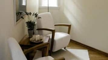 Superior Double Room | Iron/ironing board, bed sheets