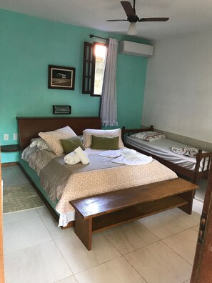 Minibar, in-room safe, free WiFi