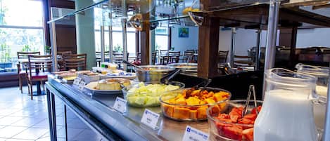 Colazione a buffet, servita tutte le mattine (35 BRL a persona)