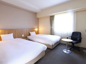 Down duvets, desk, blackout curtains, iron/ironing board - Dormy Inn Express Mikawa Anjo Natural Hot Spring (Anjo)