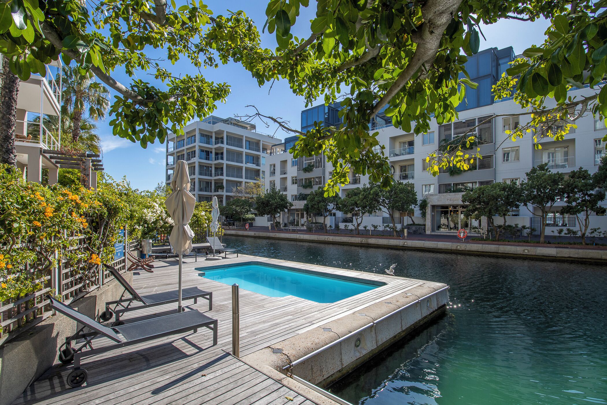 5 outdoor pools