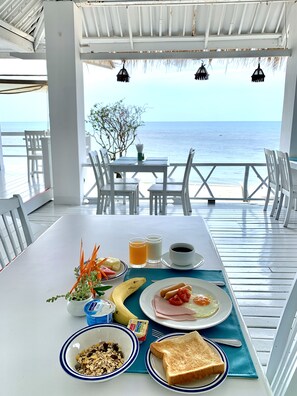 Tägliches Frühstücksbuffet (350 THB pro Person)