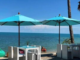 Beach bar