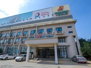 Exterior - Jinjiang Inn Select Shanghai Pudong Airport (Shanghai)