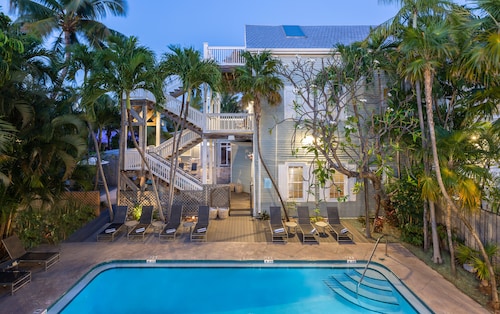 The Southernmost Inn - Adults Only