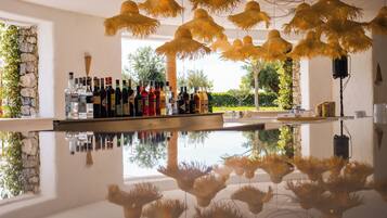 Poolbar