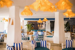 Poolside bar - TH Praia - Borgo di Fiuzzi Resort & SPA (Praia a Mare)