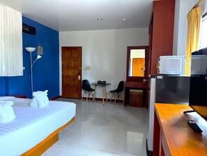 Superior Double Room | 1 bedroom, individually furnished, desk, laptop workspace