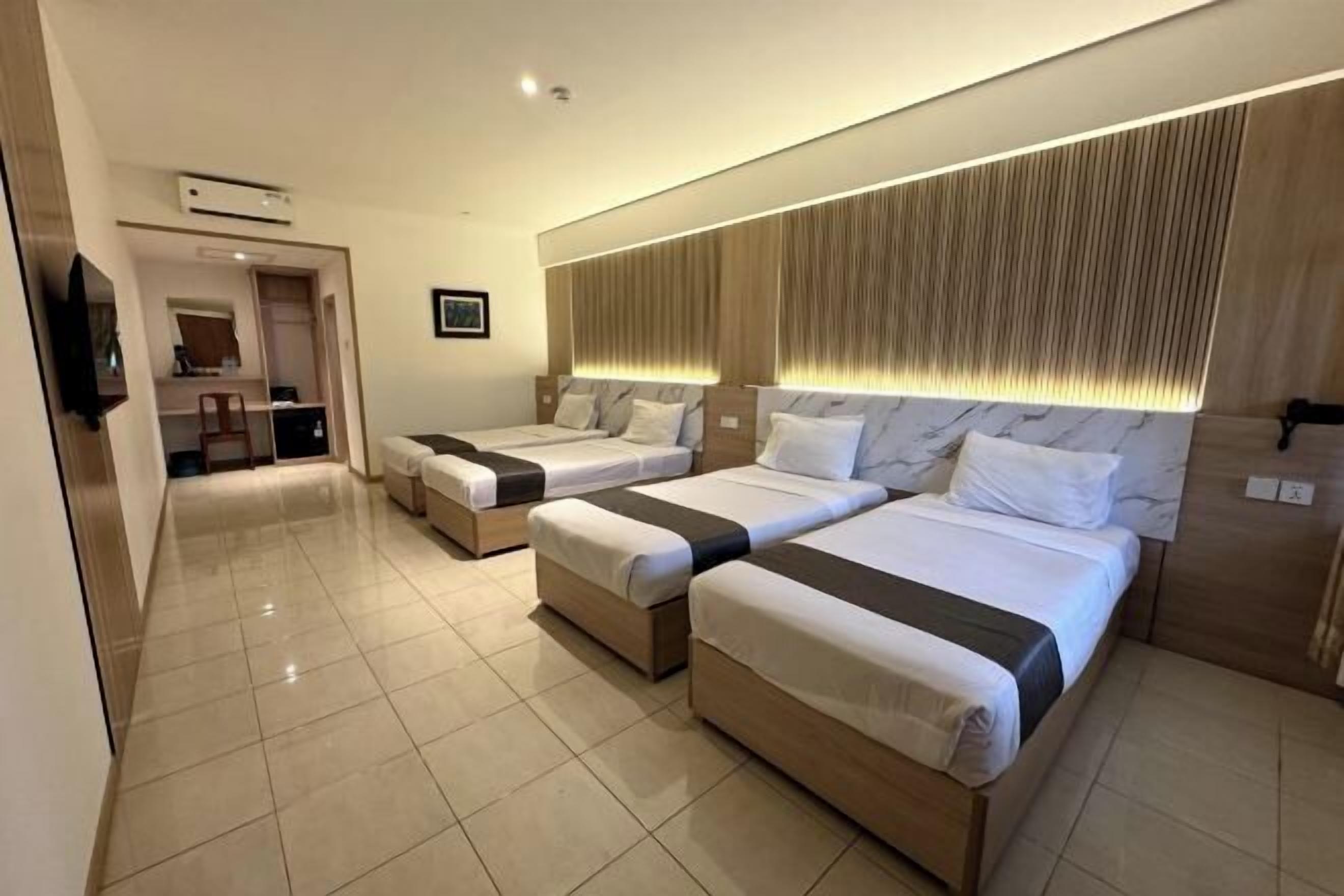 In-room safe, individually furnished, desk, soundproofing