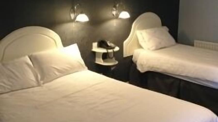 5 Corners Guest Inn