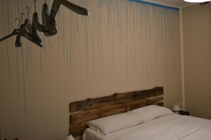 Standard Apartment, Kitchen | Premium bedding, down comforters, minibar, desk