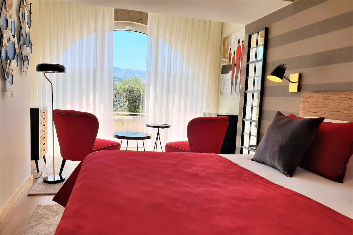 Kamar Double Standar, Beberapa Tempat Tidur, pemandangan gunung | Seprai katun Mesir, seprai premium, dan tempat tidur Select Comfort