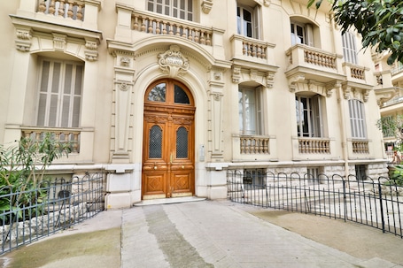 Entrada de la propiedad
