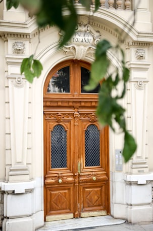 Dettaglio esterni. Hotel Victor Hugo