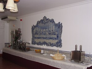 Daily continental breakfast for a fee - Flag Hotel Fátima Irmãs Dominicanas (Ourem)