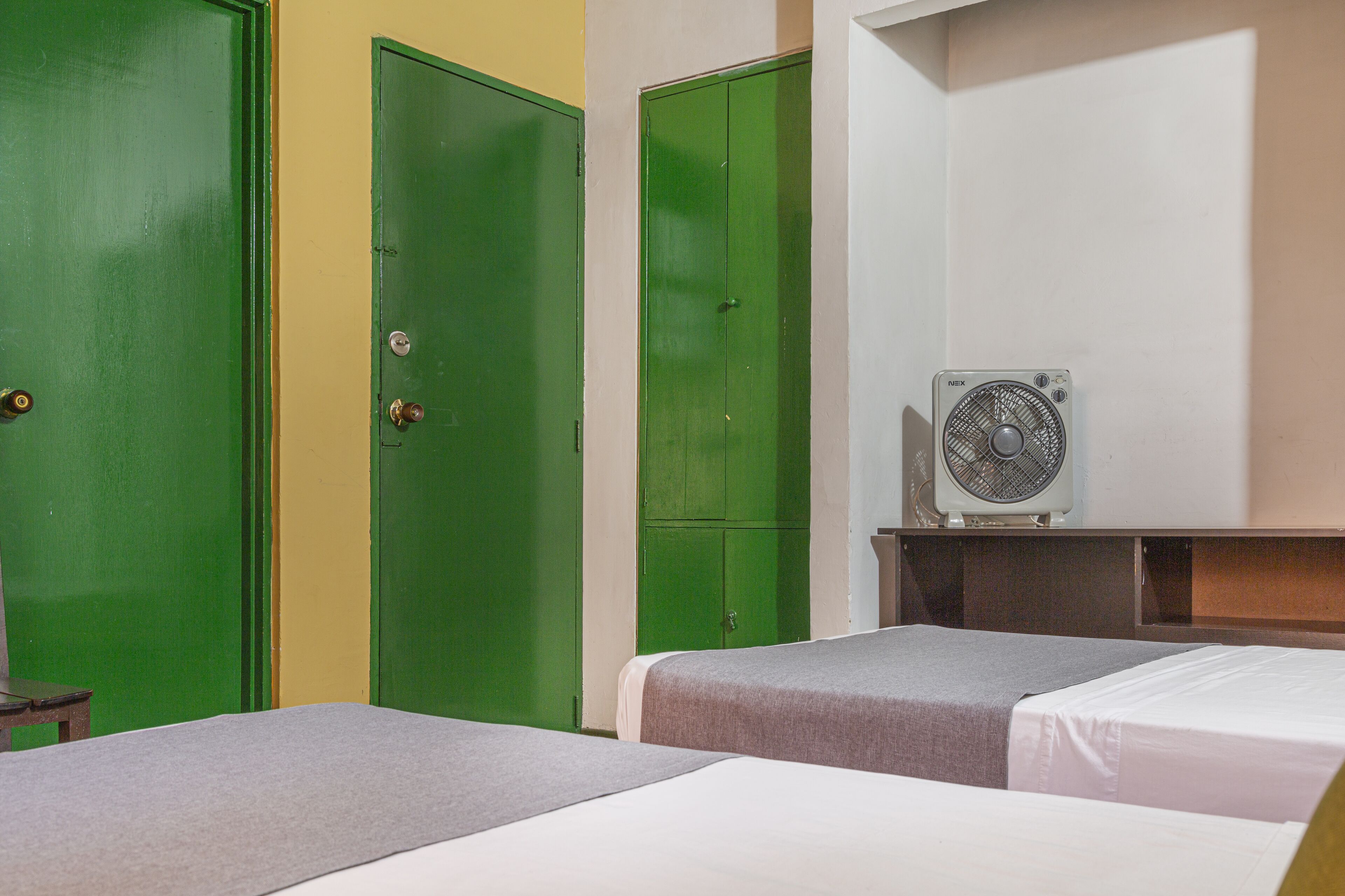 standard twin room | minibar, desk, rollaway beds, free wifi