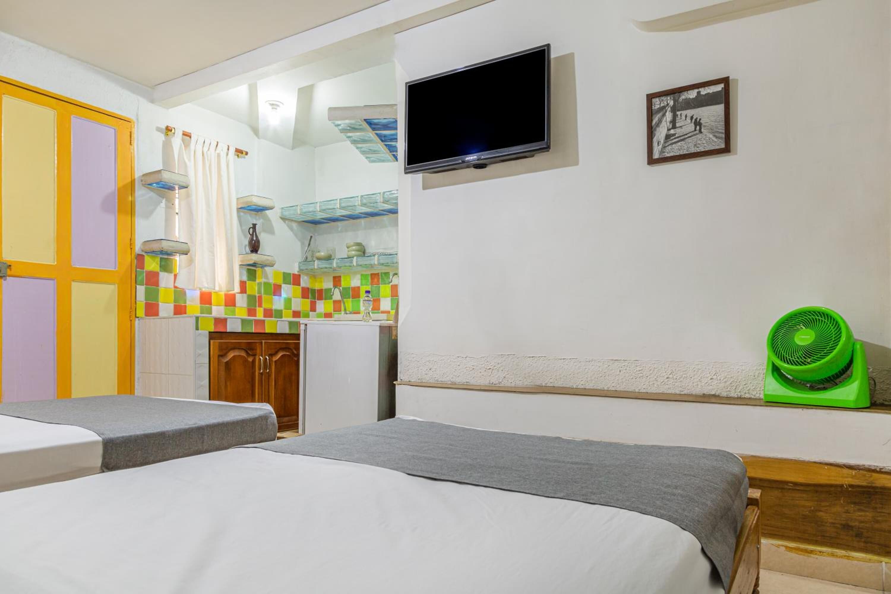 minibar, desk, rollaway beds, free wifi
