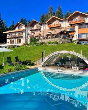 Front of property - Gartenhotel Rosenhof Kitzbuehel (Oberndorf in Tirol)