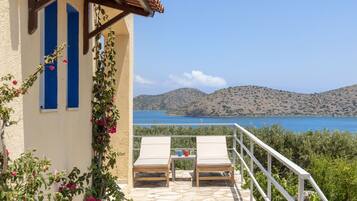 Superior Studio with Panoramic Sea View | 1 Schlafzimmer, Zimmersafe, individuell dekoriert