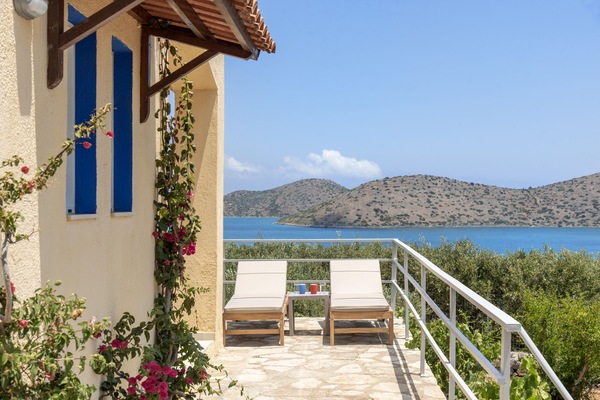 Superior Studio with Panoramic Sea View | 1 kamar tidur, brankas, dan didekorasi berbeda-beda