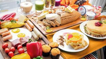 Daily buffet breakfast (IDR 200000 per person)