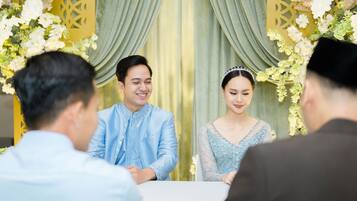 屋内結婚式場
