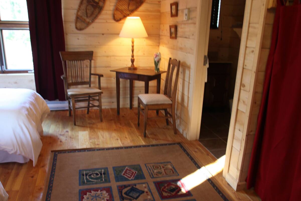 Deluxe Room | Living area