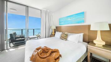 Sengetøy av topp kvalitet, safe på rommet og skrivebord for bærbar PC