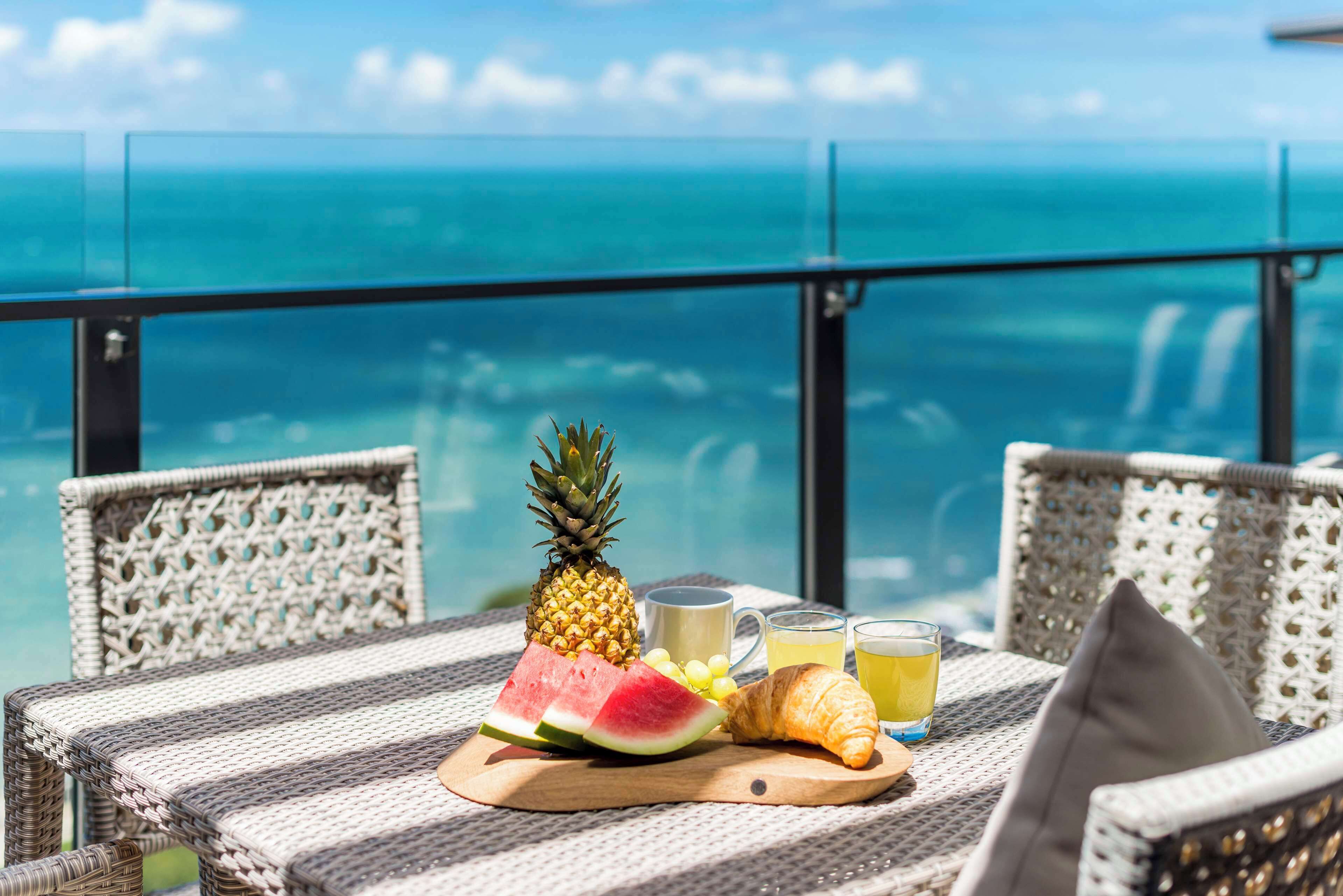 Roupas de cama premium, cofres nos quartos