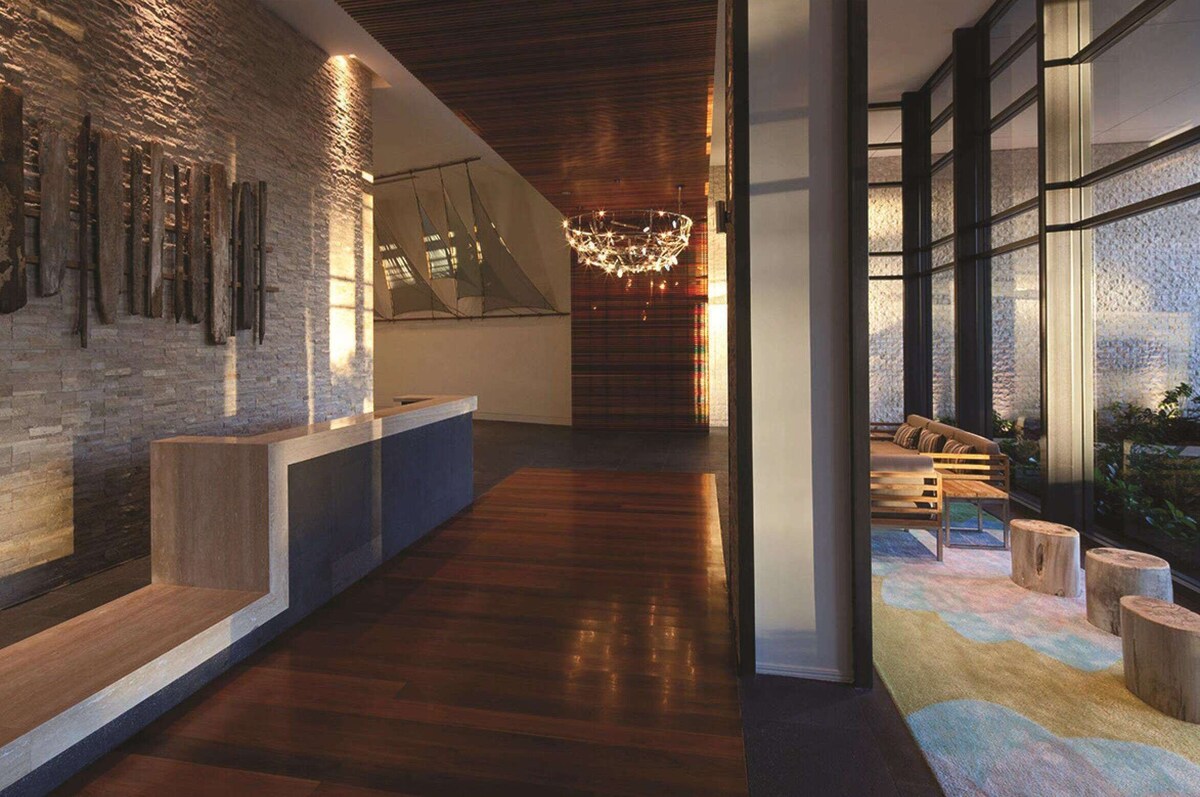 Oaks Redcliffe Mon Komo Suites