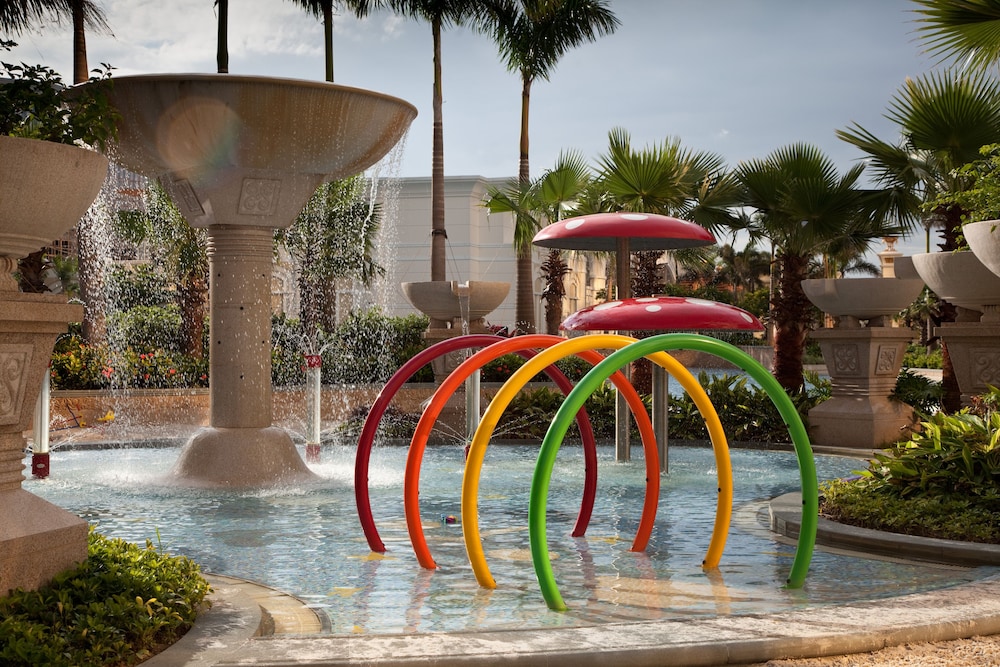 Banyan Tree Macau by null