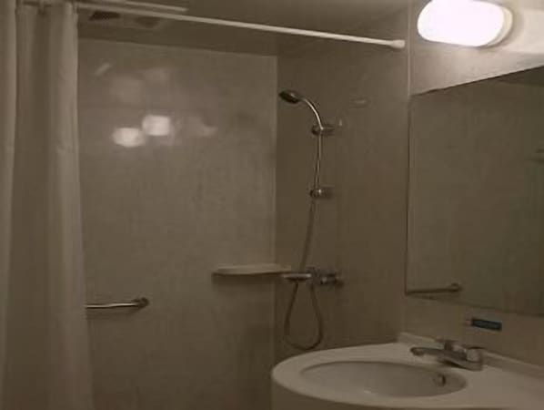 Shower, free toiletries, hair dryer, slippers - Jinjiang Inn Shanghai Lujiabang Road (Shanghai)