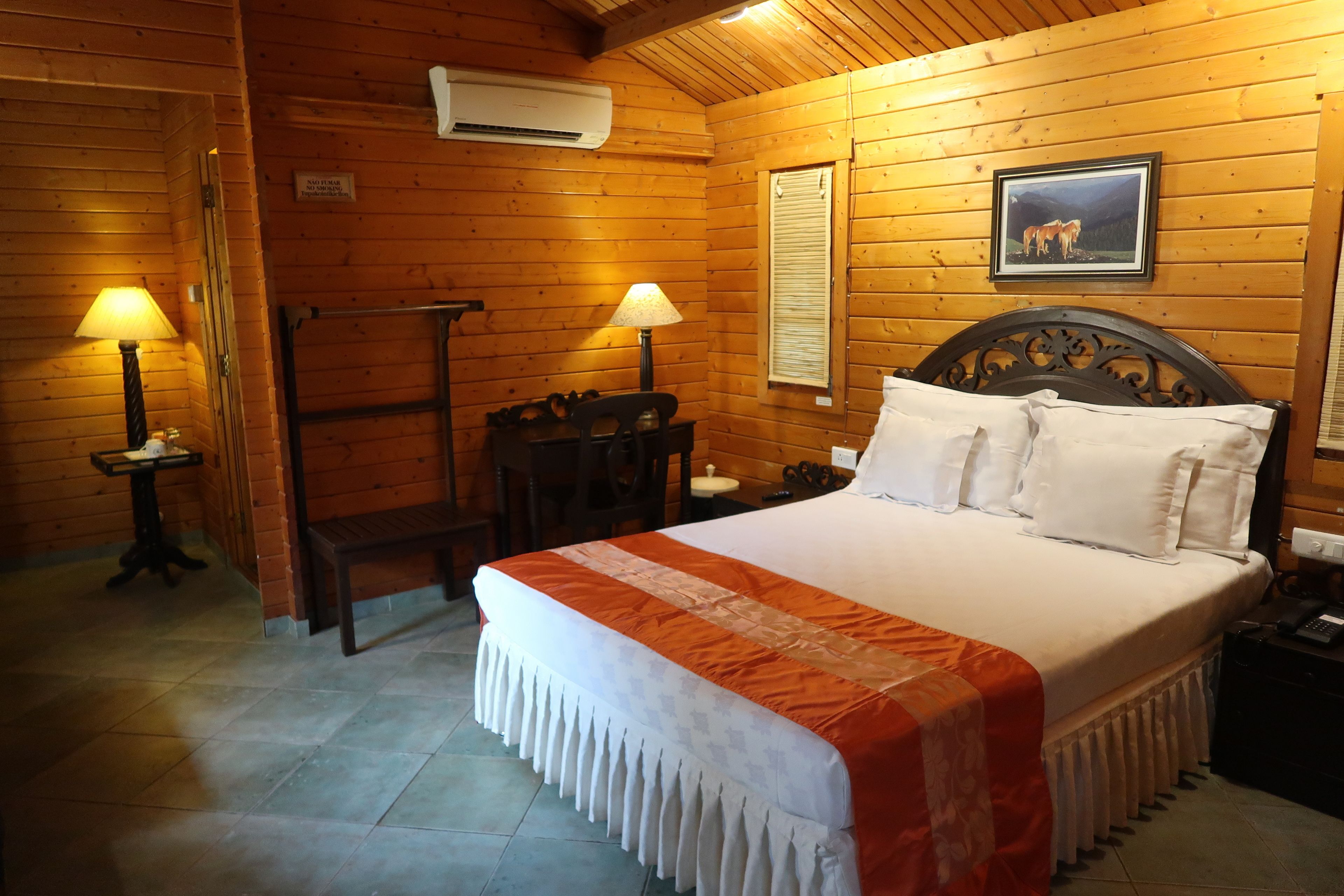 标准村舍, 1 张大床 | 客房景观