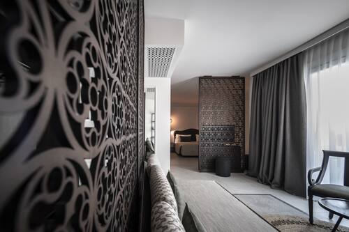 Chambre Luxe | Literie hypoallergénique, minibar, coffres-forts dans les chambres