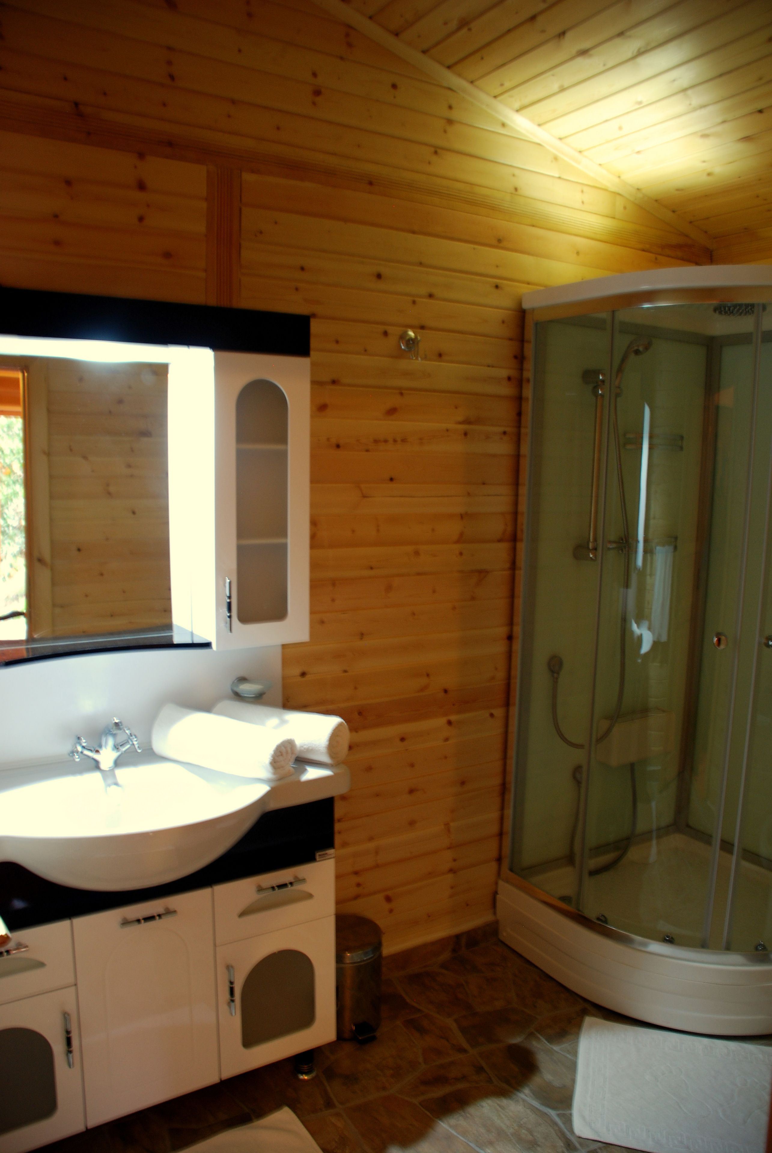 Family Bungalow, 2 Bedrooms, Terrace (with living room) | Bathroom | Hair dryer, slippers, bidet, towels
