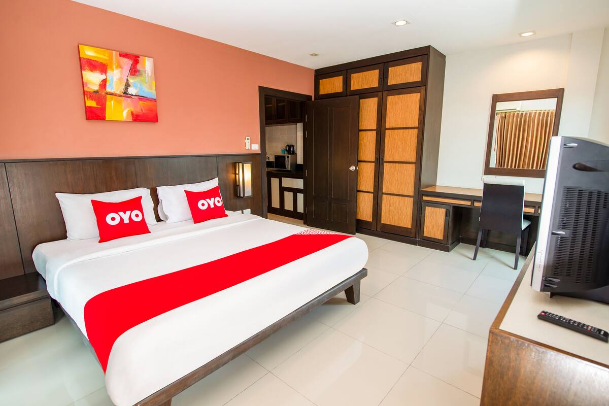Suite | Minibar, desk, soundproofing, WiFi (free)