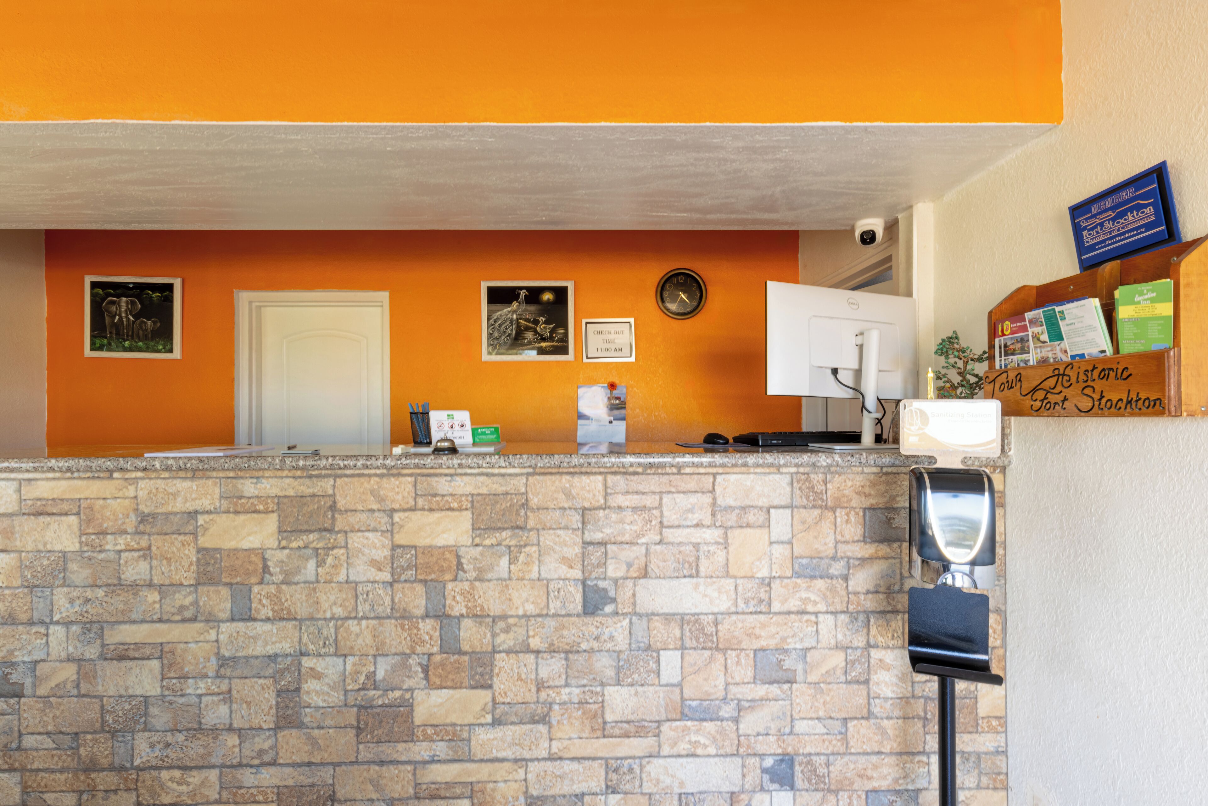 Standard Room, Non Smoking | Living area | TV