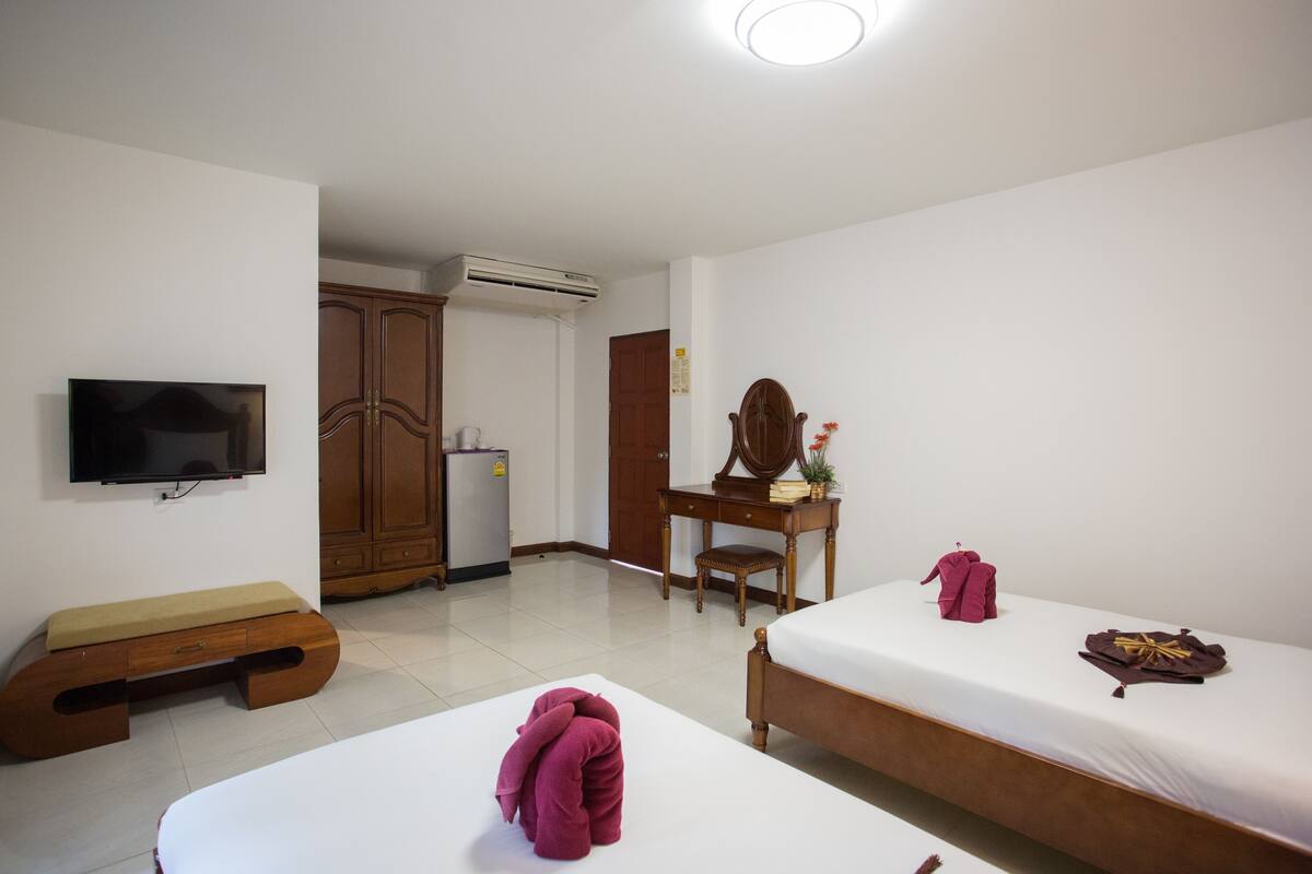 In-room safe, desk, laptop workspace, blackout drapes
