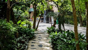 Bungalow | Blick auf den Garten